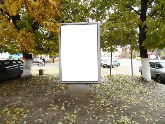 Фото рекламной плоскости по адресу г.Фастов, перекресток ул.Льва Толстого и Соборной, 18