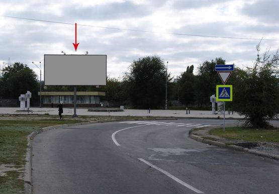 Фото рекламной плоскости по адресу 058А1,вул. Ю. Кондратюка (Комунарівська) - вул. В. Діївська (Бр. Трофімових), тупик станцій Метро