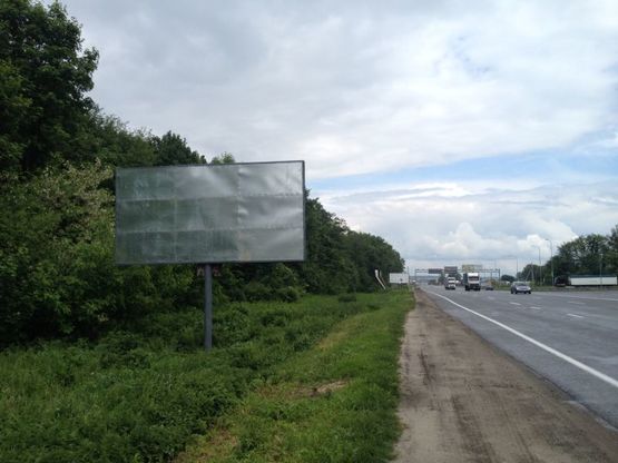 Фото рекламної площини за адресою Підїзд до м Львів, км 0+150, праворуч (с Гамаліївка)
