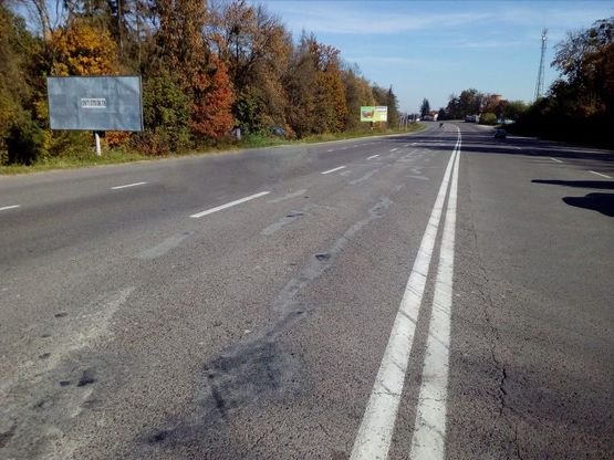 Фото рекламної площини за адресою Підїзд до м Львів, км 0+900, праворуч (с Гамаліївка, ГК Древній град, РК Румбамбар)