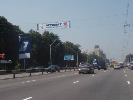 Фото рекламної площини за адресою Победы проспект, 32