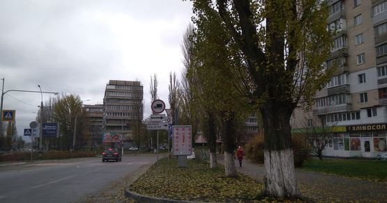 Фото рекламної площини за адресою 40 м. до поворота на пр-т Мазепы