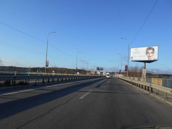 Фото рекламной плоскости по адресу м. Ірпінь, траса М-07, км 23+150 право