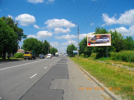 Фото рекламної площини за адресою Вінницьке шосе (ближній до автовокзалу  №1). неподалік: автовокзал №1, авторинок (+/- 7Га), авторинок, автосалони "БМВ", "Мерседес", "Опель", "Рено", "Хюндай", "Шкода" та інші, офіційний сервіс "БОШ" (в'їзд в місто, в центр)