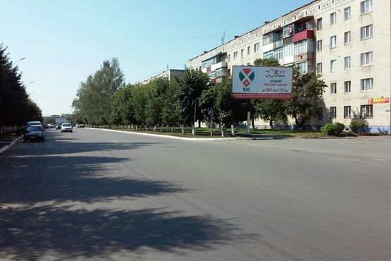 Фото рекламной плоскости по адресу проспект Миру, 48 (аптека). неподалік: аптека, магазини, ринок (центр)