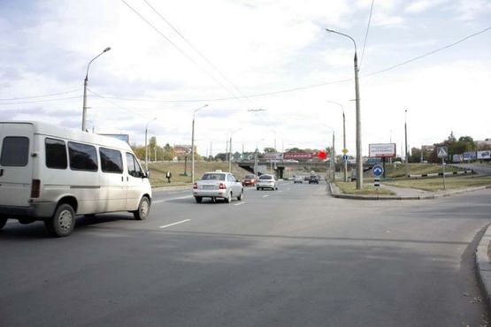 Фото рекламной плоскости по адресу розв'язка вул.Кам'янецька - вул.Толстого (зі сторони ринків) (в центр) "A"