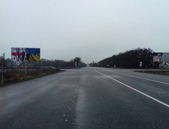 Фото рекламной плоскости по адресу м. Обухів, вул. Жовтнева - Н-01 Київ-Знамянка;  Розвязка на Кагарлик