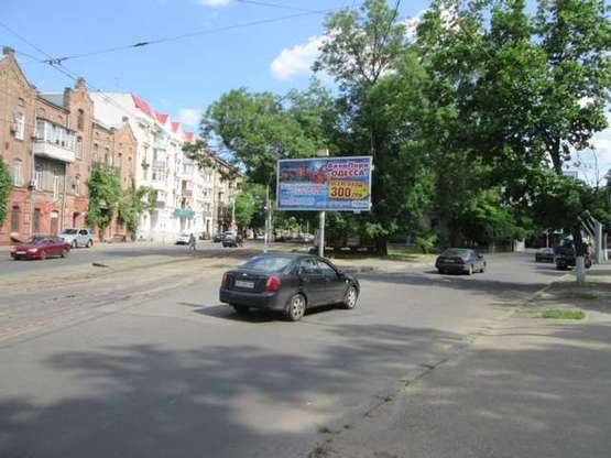 Фото рекламной плоскости по адресу ул. Мечникова, 86 (Призма)