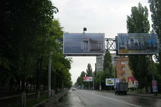 Фото рекламної площини за адресою ул. Краснова, 14 (в місто ліва Призма)