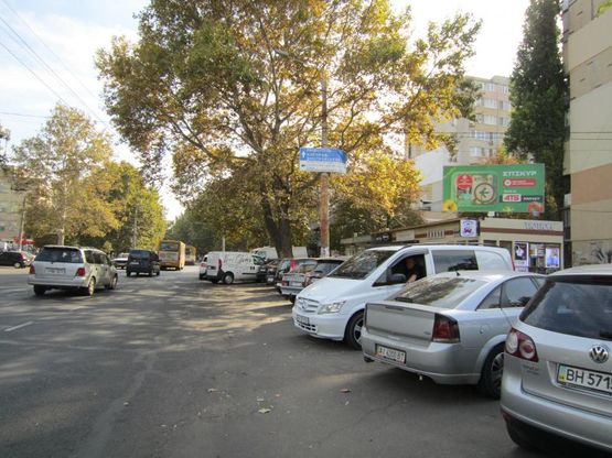 Фото рекламної площини за адресою ул. Академика Королёва, 18 (ГАИ Одесской области)