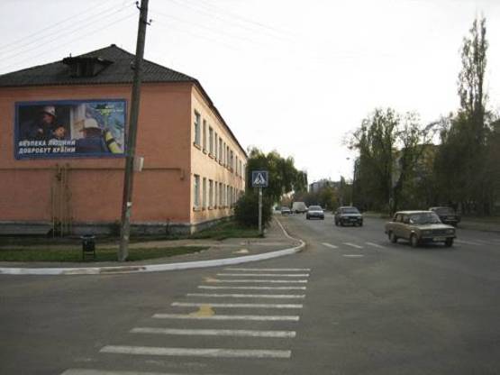 Фото рекламної площини за адресою Вул. Павліченко, буд. 3 (біля АЗС "ТНК")