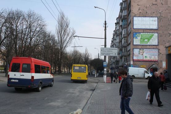 Фото рекламной плоскости по адресу Б-р 50-ти років Перемоги, буд. 169 (напрямок в центр від парку "Олександрія", нижній)