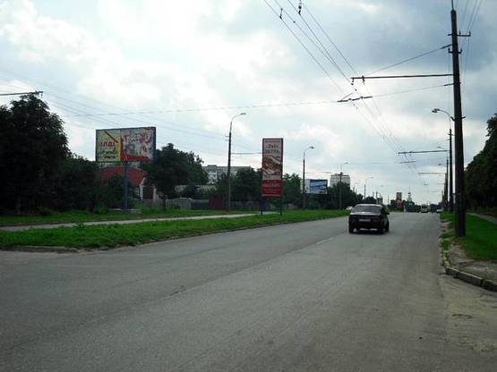 Фото рекламной плоскости по адресу П-т К. Володимира перехрестя з вул.Короленка (напрямок з центру)