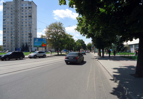 Фото рекламної площини за адресою Молочная ул. - Восстания пл., 2