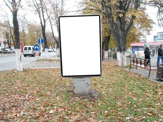 Фото рекламной плоскости по адресу г.Фастов,  ул. Соборная, Торговый центр Фастов Сити, м-н Фора,