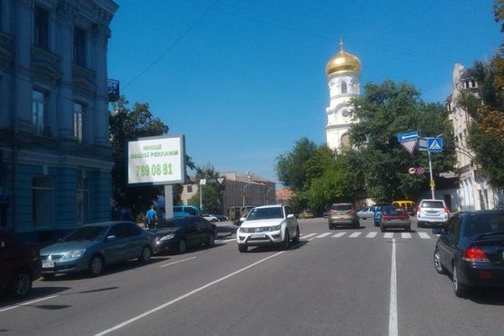 Фото рекламной плоскости по адресу s008Б5,вул. Шевченко - вул. М. Грушевського (К. Лібкнехта)