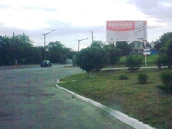 Фото рекламной плоскости по адресу вул. Миру, 127