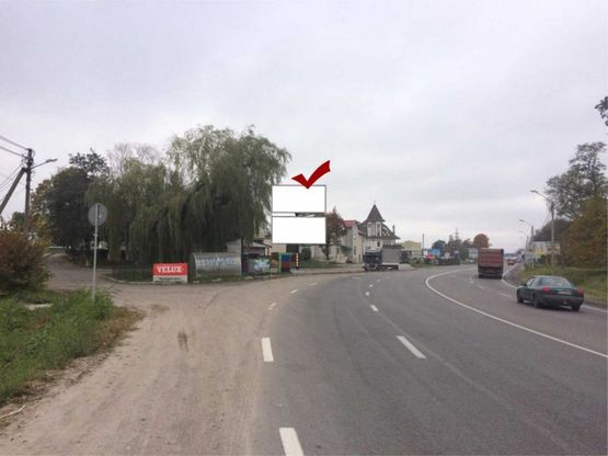 Фото рекламной плоскости по адресу Львів-Малехів, ресторан Малехів, в центр (верхній)