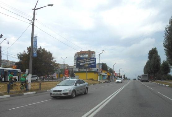 Фото рекламної площини за адресою м. Обухів, вул..Київська, 117  (автозупинка  "Піщана")