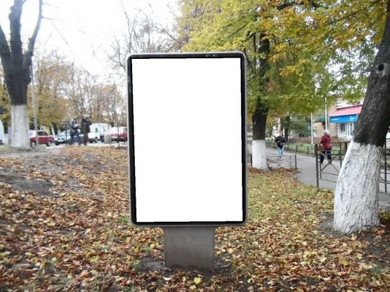 Фото рекламной плоскости по адресу г.Фастов, перекресток ул. Интернациональной и ул. Соборной