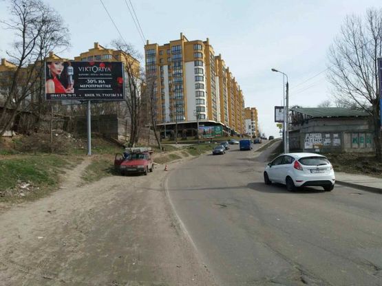 Фото рекламної площини за адресою с. Петропавлівська Борщагівка Соборна, 10А (біля озера)