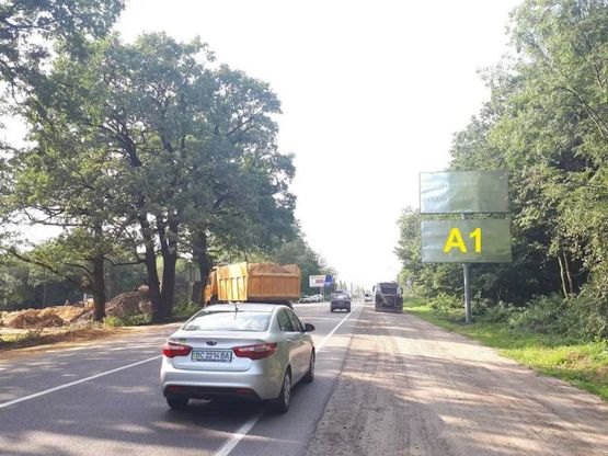 Фото рекламной плоскости по адресу Н-09 Мукачеве – І.Франківськ – Рогатин - Львів км. 437, в сторону вул.Зелена (нижній)