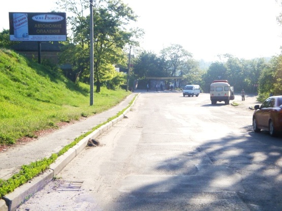 Фото рекламної площини за адресою вул. Хорольський спуск, 84 (вул. Степана Разіна)