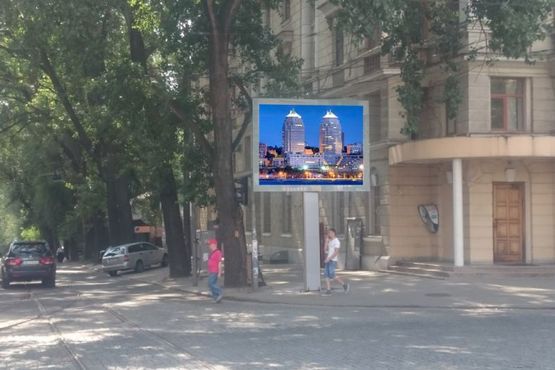 Фото рекламної площини за адресою s035А5,просп. Гагаріна, 33