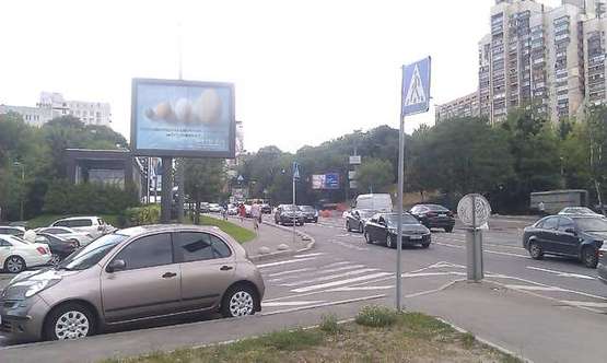 Фото рекламной плоскости по адресу Дружби народів бульв. - Болсуновська вул. (Сергія Струтинського вул.),  IQ-центр, ; №1