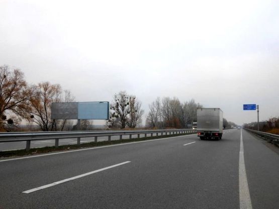 Фото рекламной плоскости по адресу км. 43+000 праворуч(Н-01 Київ-Знамянка); В'їзд в м.Обухів із Києва