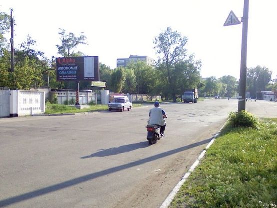 Фото рекламної площини за адресою вул. Заводська, центральний ринок