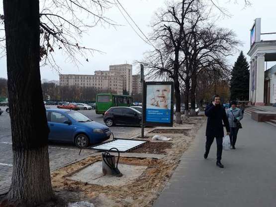 Фото рекламной плоскости по адресу Свободи пл., №8