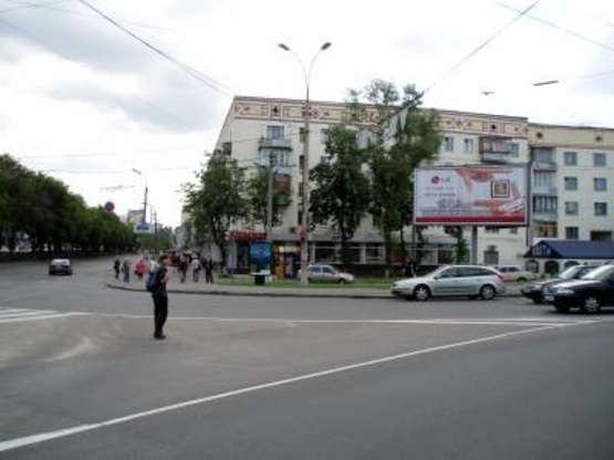 Фото рекламної площини за адресою Победы проспект, 9 / пр.Воздухофлотский