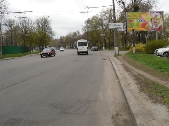 Фото рекламной плоскости по адресу Б-р 50-ти років Перемоги, 15 (біля парку ім. Т.Шевченка, по напрямку до Площі Волі)