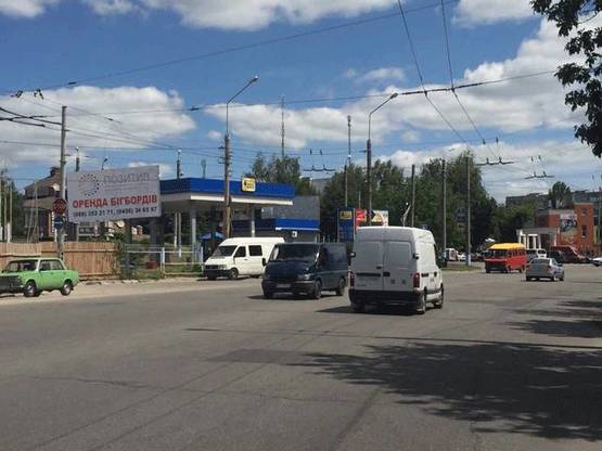Фото рекламной плоскости по адресу вул. Леваневського біля ТЦ Новус (напрямок з центру) + 300 грн поклейка
