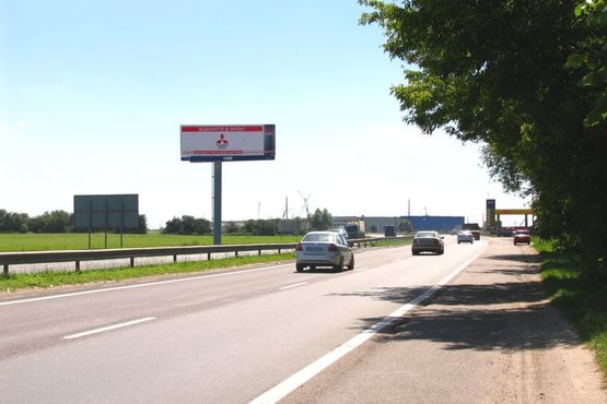 Фото рекламной плоскости по адресу Выезд из Киева, в сторону Чернигова, выезд на Бровары, к котедж.городку Княжичи