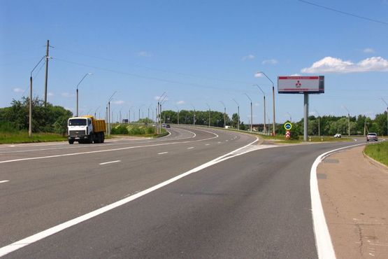 Фото рекламной плоскости по адресу Выезд из Киева, в сторону Чернигова, трансп.развязка, возле Б.Дымерки, виадук, к котедж.городку Княжичи