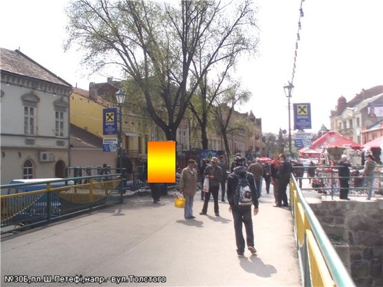 Фото рекламної площини за адресою пл.Ш.Петефі(вихід з пішох.міст), піш.зона, напр-пл.Ш.Петефі