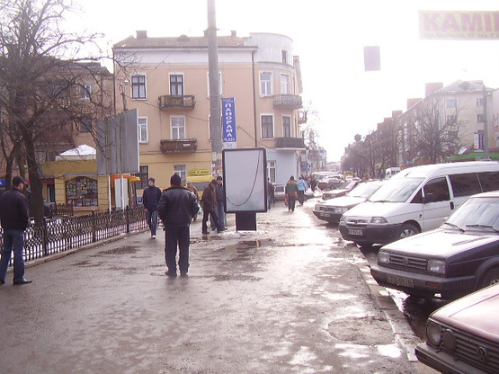 Фото рекламної площини за адресою Галицька меблевий салон АЛЬБА  ст. Б