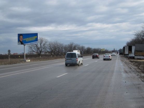 Фото рекламної площини за адресою Объездная дорога, 2 столба 23+600 Б ( в стор. Авангарда с 2 столбов)