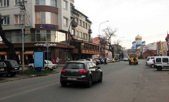 Фото рекламной плоскости по адресу вул.Швабська(Укрсоцбанк), напр.-вул.Минайська