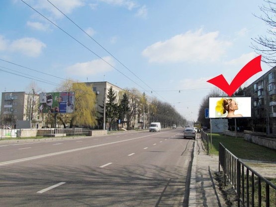 Фото рекламной плоскости по адресу вул.Городоцька 299, до центру