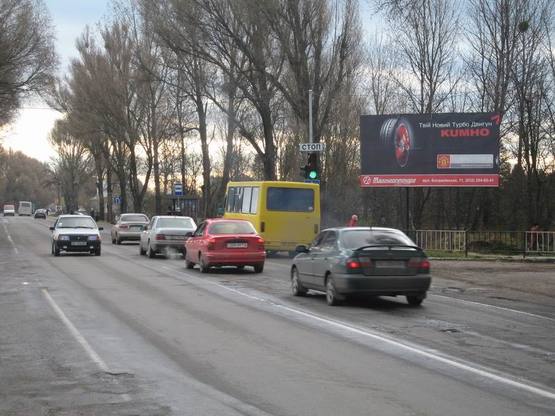 Фото рекламной плоскости по адресу м-к Рясне (вул. Шевченка, передмістя Львова)