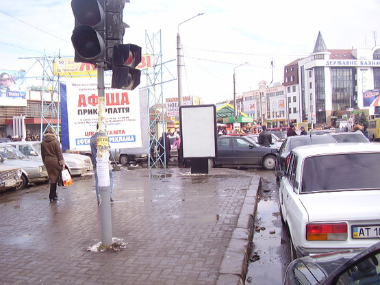 Фото рекламної площини за адресою Дністровська ЦУМ  ст.Б