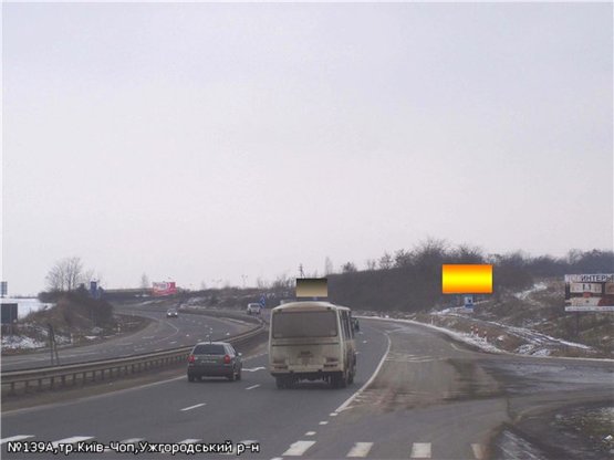 Фото рекламної площини за адресою Автодорога Київ-Чоп, район с.В.Лази,  напрям-Ужгород (3 км)