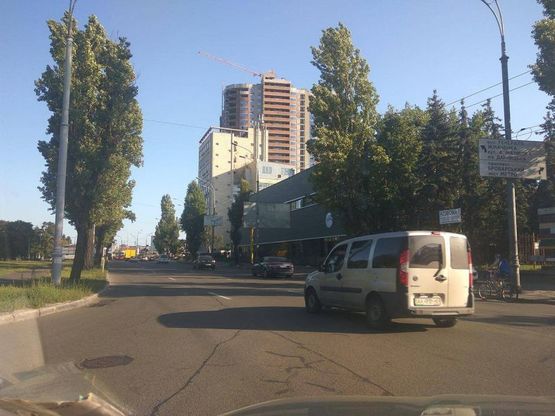 Фото рекламної площини за адресою Освободителей пр-кт, 1 , 100 м к Броварскому пр-кту