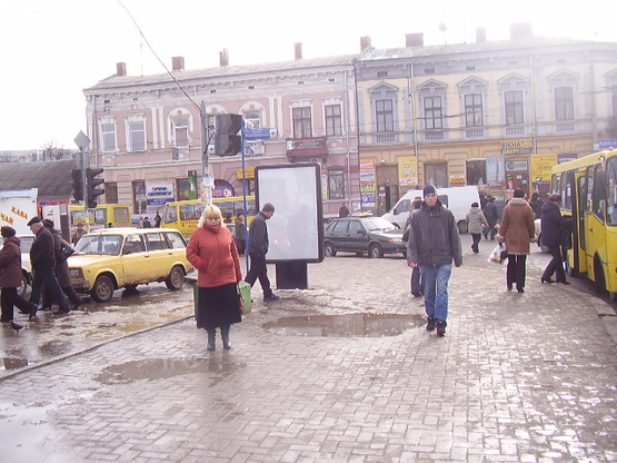 Фото рекламної площини за адресою Галицька-Дністровська ЦУМ  ст.Б
