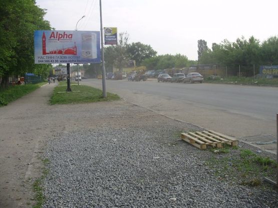 Фото рекламной плоскости по адресу ул. Привокзальная, 19 (от автовокзала)