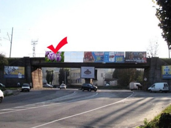 Фото рекламной плоскости по адресу вул.Липинського-Клепарівська, верхній лівий, місце 1