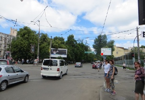 Фото рекламной плоскости по адресу Верхний Вал ул. - Межигорская ул.